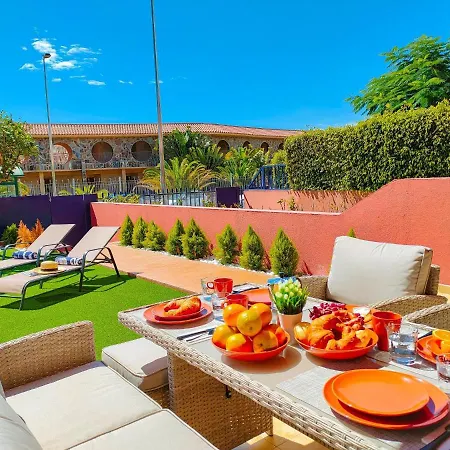 Holiday home Lemon Terraced House *